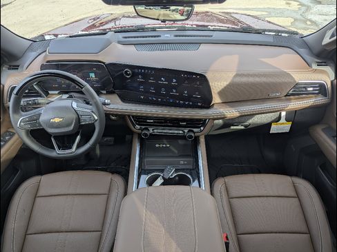 New 2026 Chevrolet Suburban High Country AWD/4WD image 18