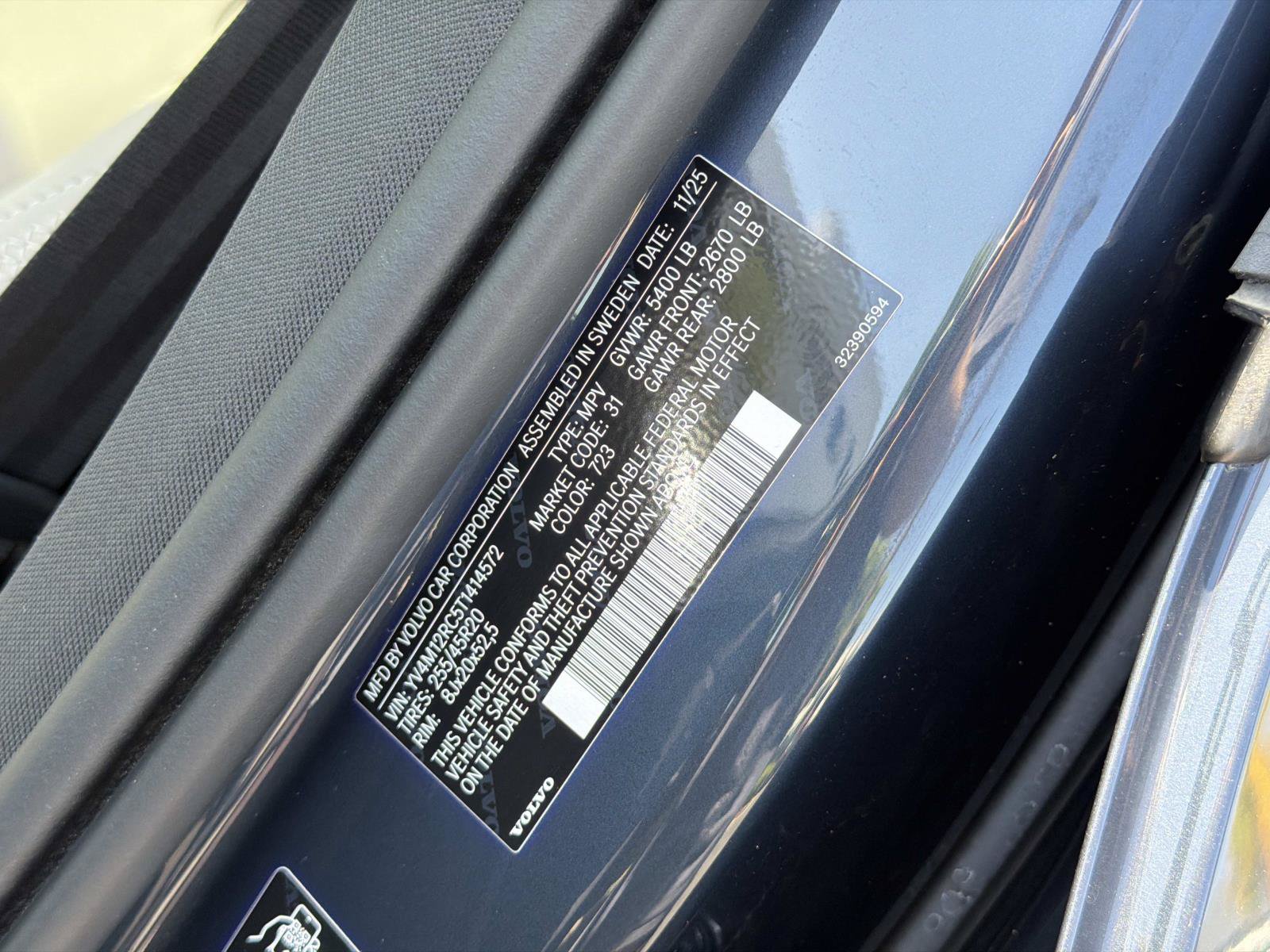 Certified 2026 Volvo XC60 B5 Plus AWD/4WD image 29