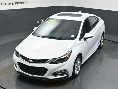 Used 2017 Chevrolet Cruze LT w/ Sun And Sound Package image 41