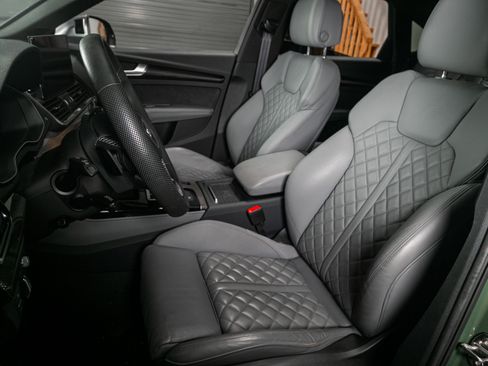 Used 2023 Audi SQ5 Prestige w/ Prestige Package image 8