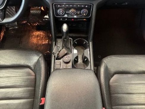 Used 2019 Volkswagen Atlas SEL Premium AWD/4WD image 28