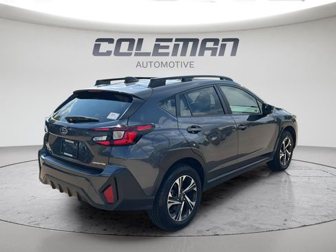 Used 2025 Subaru Crosstrek 2.5i Premium AWD/4WD image 3