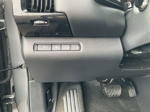 Certified 2024 Nissan Pathfinder SV AWD/4WD image 19