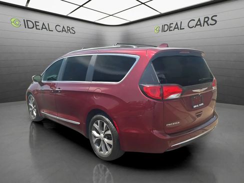 Used 2017 Chrysler Pacifica Limited FWD image 8