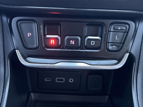 Used 2020 GMC Terrain SLE w/ Driver Convenience Package image 7