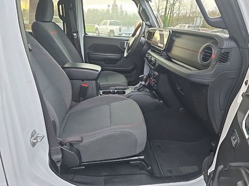 Used 2024 Jeep Wrangler Unlimited Rubicon image 28