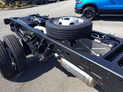 New 2026 RAM 5500 Tradesman w/ Chrome Appearance Group image 19