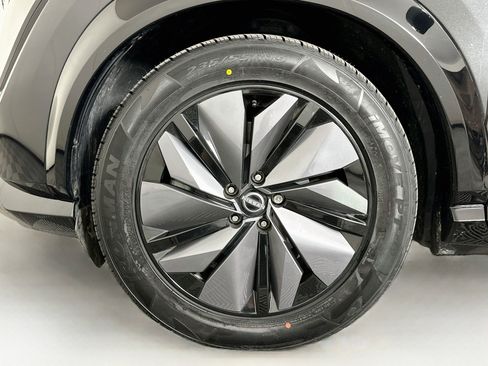 Used 2023 Nissan Ariya AWD image 11