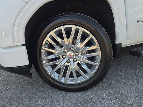 Certified 2022 GMC Sierra 1500 Denali image 31