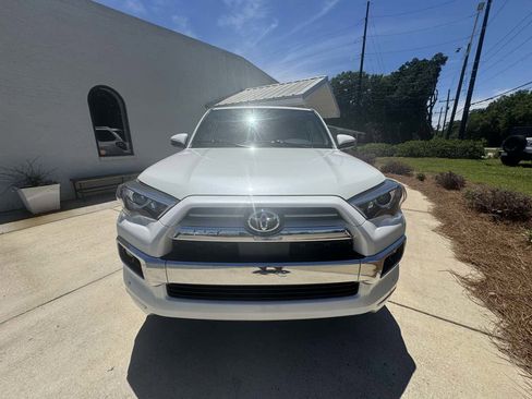 Used 2021 Toyota 4Runner Limited AWD/4WD image 3