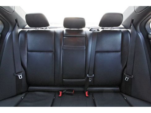 Used 2014 Mercedes-Benz C 250 Sedan image 14