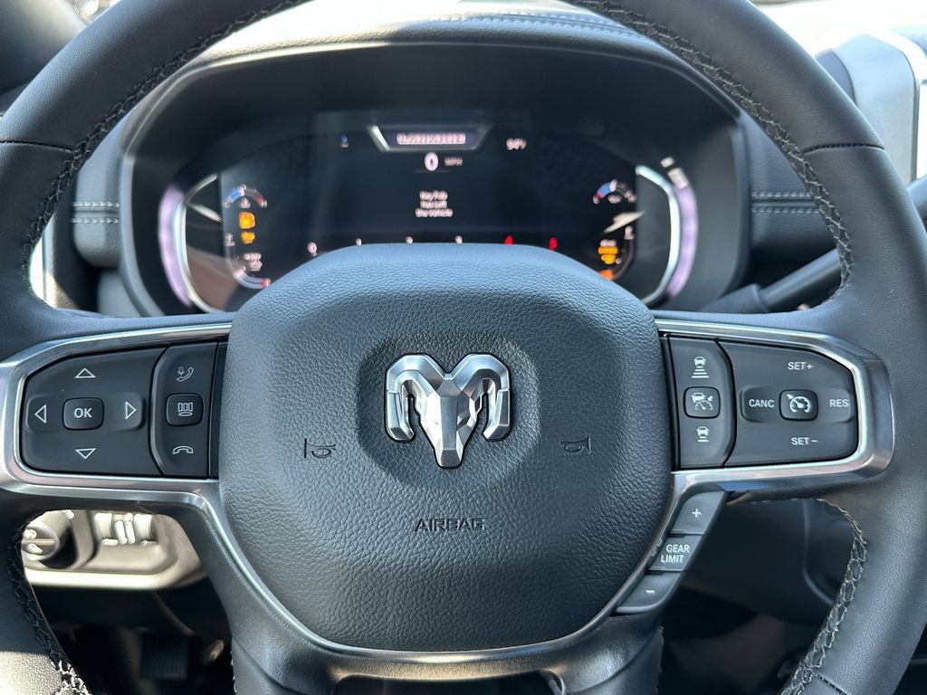 New 2026 RAM 3500 Laramie AWD/4WD image 22