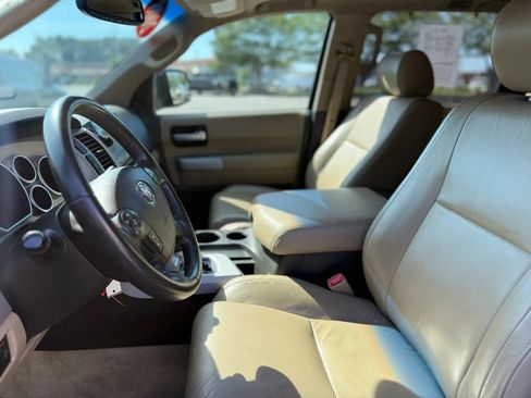 Used 2008 Toyota Sequoia Limited AWD/4WD image 9
