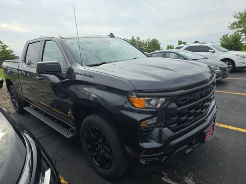 Used 2023 Chevrolet Silverado 1500 Custom w/ LPO, Dark Essentials Package AWD/4WD image 3