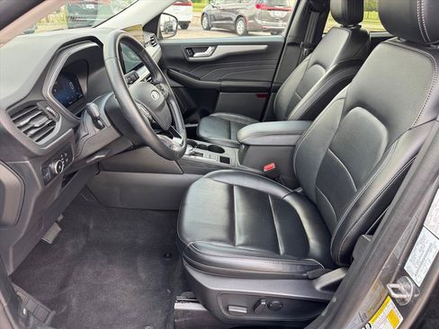 Used 2025 Ford Escape Platinum AWD/4WD image 9