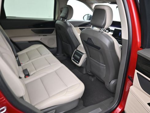 Used 2025 Lincoln Nautilus Premier image 26