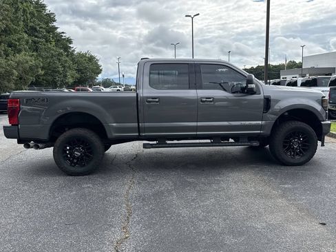Used 2022 Ford F350 Lariat w/ Black Appearance Package AWD/4WD image 12