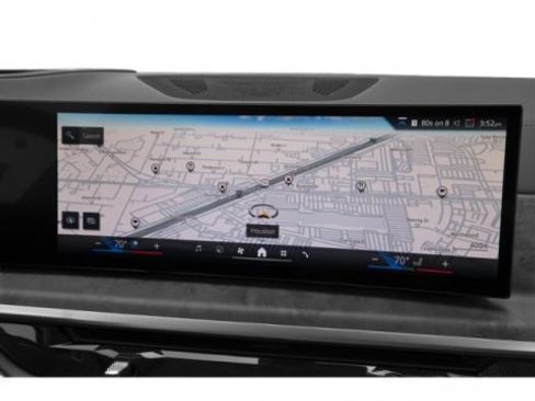 Used 2025 BMW X7 M60i w/ Executive Package image 18