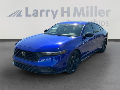 Used 2023 Honda Accord Sport image 1
