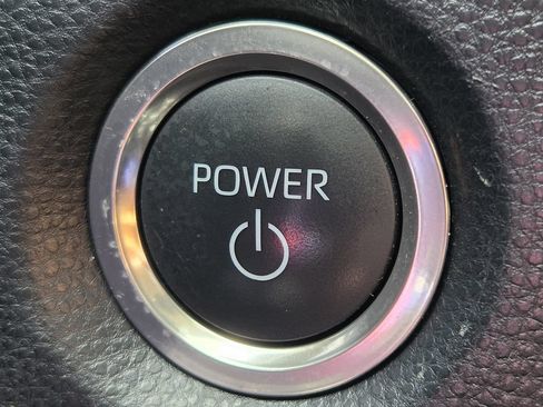 Used 2025 Toyota Corolla XLE FWD image 22