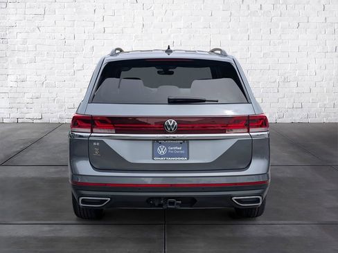 Certified 2024 Volkswagen Atlas SE w/ Panoramic Sunroof Package FWD image 6