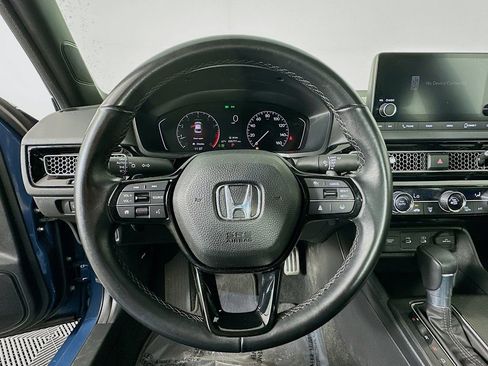 Used 2025 Honda Civic Sport image 12