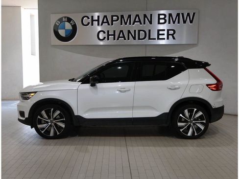 Used 2021 Volvo XC40 P8 Recharge w/ Advanced Package AWD/4WD image 3