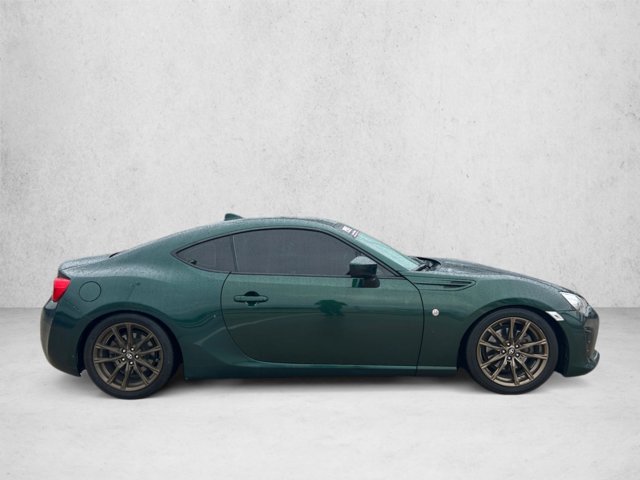 Used 2020 Toyota 86 RWD image 4
