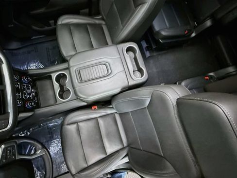Used 2021 Chevrolet Tahoe LT w/ Rear Media and Nav Package AWD/4WD image 23