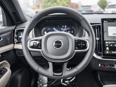 New 2026 Volvo XC90 B6 Plus w/ Protection Package Premier image 30