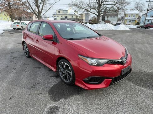 Used 2017 Toyota Corolla iM w/ Carpet Mat Package image 7