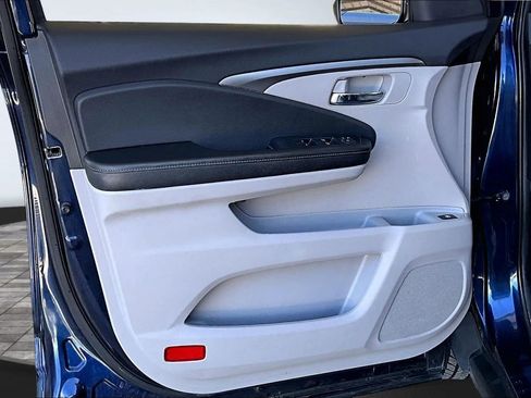 Used 2019 Honda Ridgeline RTL image 18