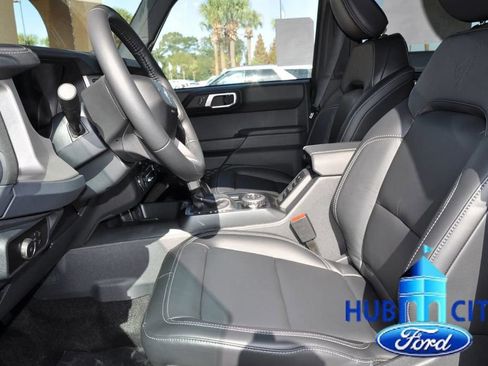 New 2025 Ford Bronco Outer Banks w/ Sasquatch Package image 10