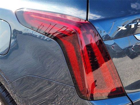 Used 2020 Cadillac XT5 Premium Luxury image 11