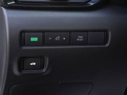 Used 2024 Nissan Sentra SV w/ All-Weather Package image 9