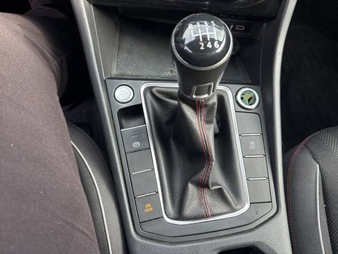 Used 2021 Volkswagen Jetta GLI image 20