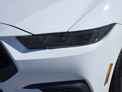 Certified 2026 Ford Mustang Coupe image 9