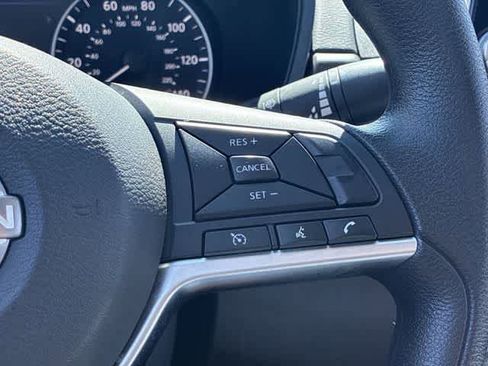 Used 2024 Nissan Altima 2.5 SV FWD image 25