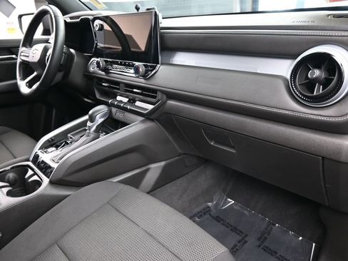 Used 2023 Chevrolet Colorado LT w/ LT Convenience Package image 43