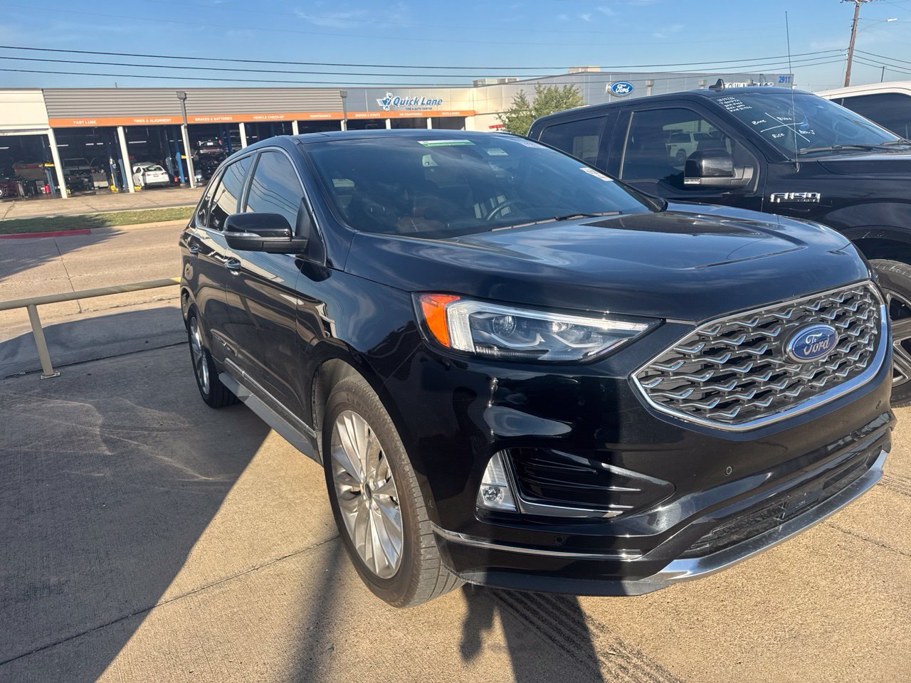 Used 2022 Ford Edge Titanium w/ Equipment Group 301A AWD/4WD image 3