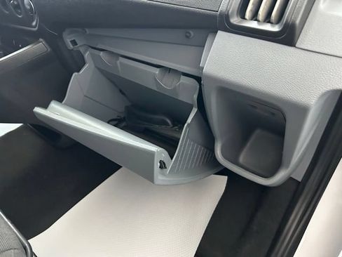 Used 2016 Ford Transit 150 XL RWD image 23
