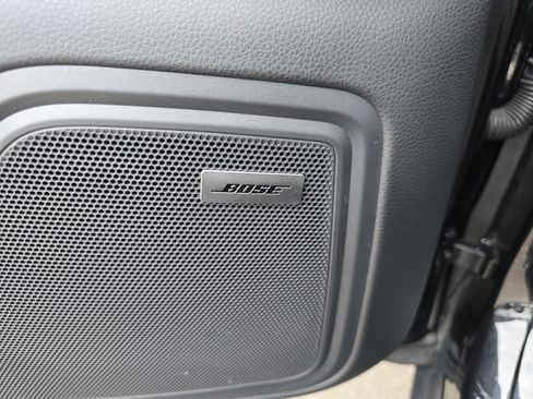 Certified 2025 Porsche Macan image 19