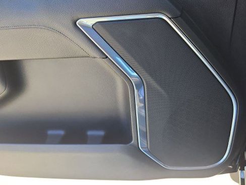 Used 2022 Chevrolet Silverado 1500 LT image 24