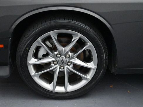 Used 2022 Dodge Challenger GT AWD/4WD image 32