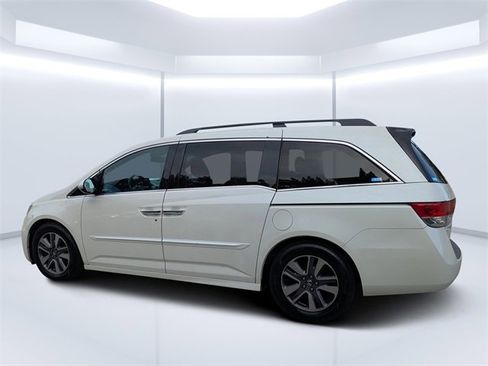 Used 2017 Honda Odyssey Touring Elite image 5