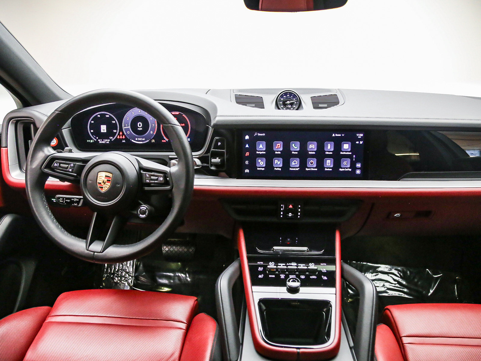Certified 2024 Porsche Cayenne Coupe AWD/4WD image 16