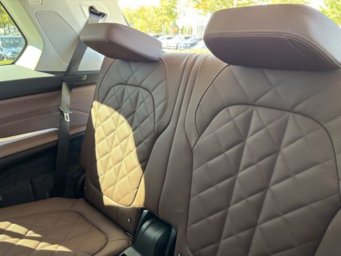 Used 2026 BMW X7 xDrive40i image 34