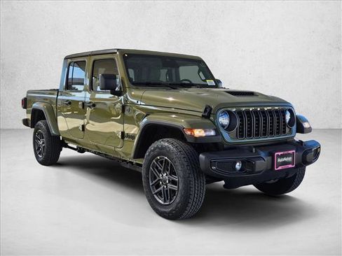 New 2026 Jeep Gladiator Sport image 7