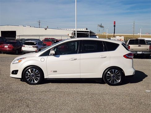 Used 2017 Ford C-MAX Energi Titanium w/ Equipment Group 501A image 4