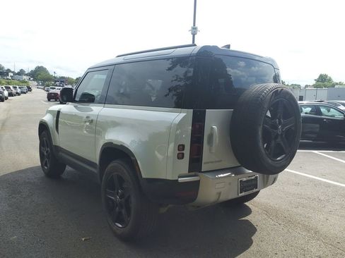 Used 2022 Land Rover Defender 90 AWD/4WD image 5